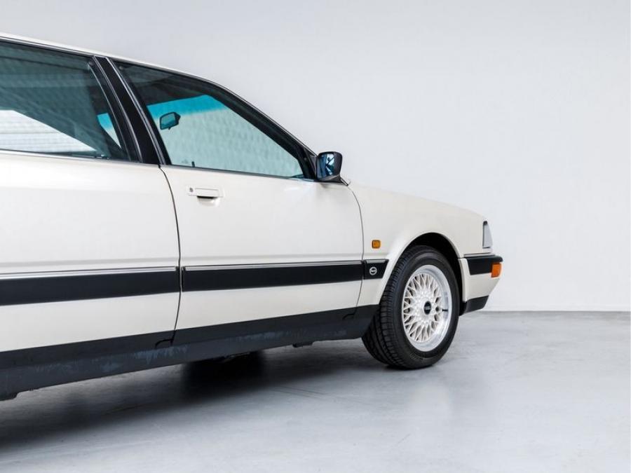 Детали экстерьера Audi V8 1990 года  (EU) (фото 14 из 84)